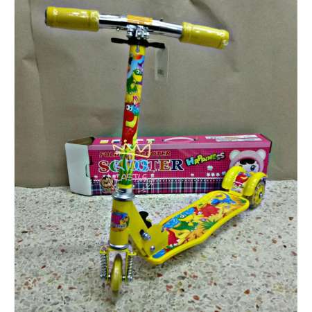 Kids castle สกู๊ตเตอร์ 3 ล้อ สำหรับเด็ก พับเก็บได้ ปรับความสูงได้ 3 ระดับมีไฟที่ล้อ Scooter 51J
