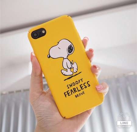 เคสไอโฟน 6, 6s / Case I phone 6,6s สกรีน สนูปปี้เดิน ( Screen Snoopy walk) สีเหลือง เคสแข็ง คลุมรอบเครื่อง บางเบา งานสวย กระชับมือ ไม่รัดเคส