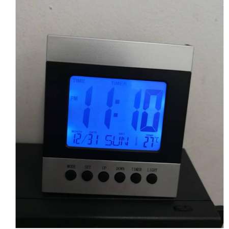 นาฬิกาดิจิตอลLED DIGITAL CLOCKตั้งโต๊ะ /แขวนผนัง รุ่นDS-2088 ตั้งปลุก บอก วัน /เดือน /สัปดาห์ + เวลา /นาที  + อุณหภูมิ  มีปุ่มกด Snooze/ไฟหน้าจอ  กดเปลี่ยนโซนเวลาได้ทั่วโลก