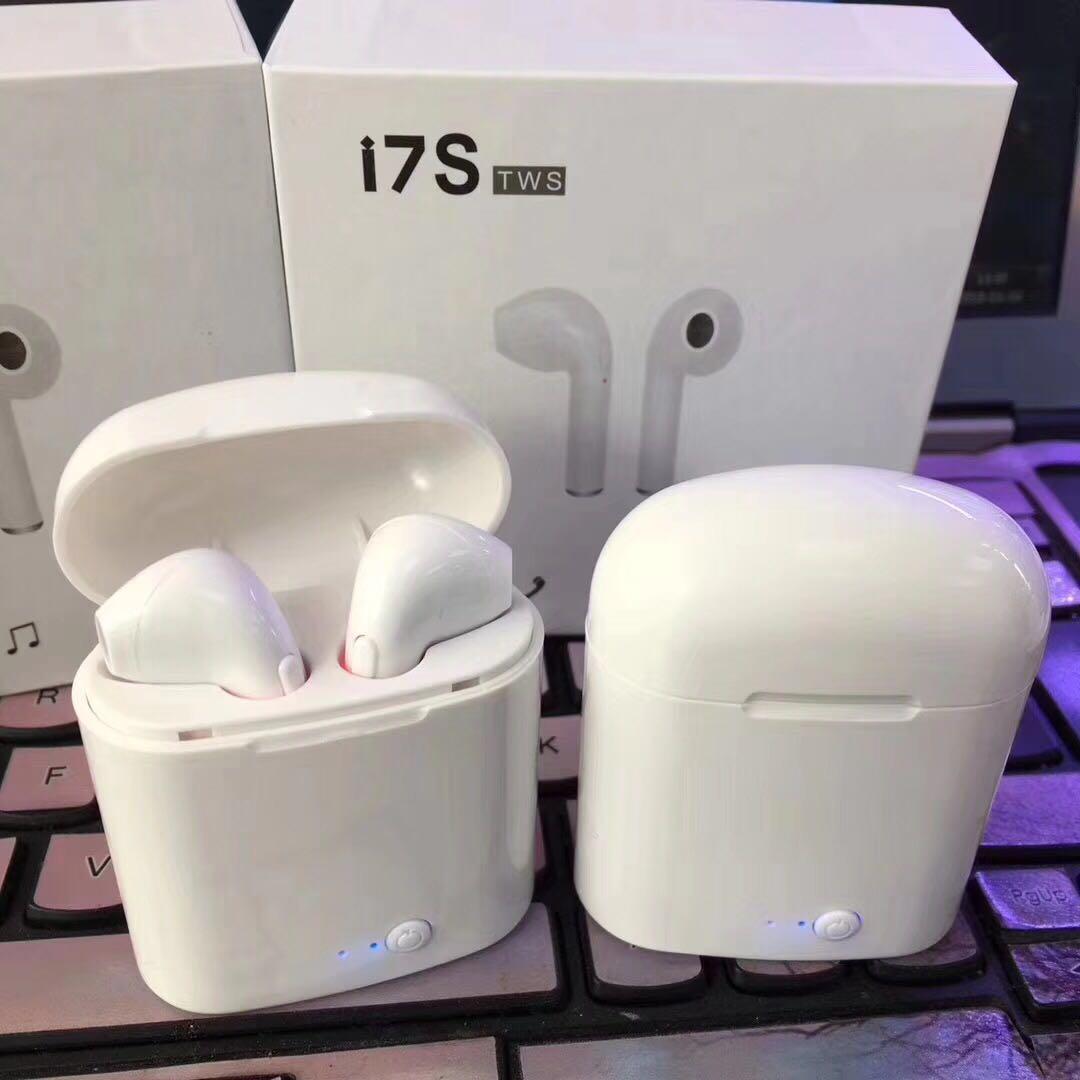 ขายดีอันดับ 1 หูฟัง Bluetooth ส่งเร็ว หูฟังBluetooth i7 TWS Earbuds Wireless Headphones Headsets รุ่นสองหูซ้ายขวา หูฟังไร้สาย Bluetooth V4.2 + DER ดีจริง ๆ ขายดีอันดับ 1 หูฟัง Bluetooth ส่งเร็ว หูฟังBluetooth i7 TWS Earbuds Wireless Headphones Headsets รุ่นสองหูซ้ายขวา หูฟังไร้สาย Bluetooth V4.2 + DER ดีจริง ๆ