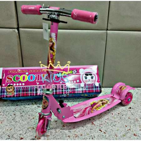 Kids castle สกู๊ตเตอร์ 3 ล้อ สำหรับเด็ก พับเก็บได้ ปรับความสูงได้ 3 ระดับมีไฟที่ล้อ Scooter 91J