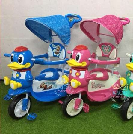 Kids Castle รถจักรยานสามล้อเด็กหน้าเป็ดมีด้ามเข็นร่มบังแดดถอดได้มีเสียงดนตรีสีชมพู