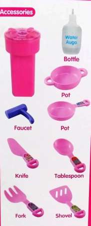 ชุดครัวเด็กมีเสียง มีไฟ มีไอน้ำ Funny Kitchen Cocina ไม่เหมือนใคร เมื่อเติมน้ำลงในช่องแล้วเปิดสวิชต์จะมีไอน้ำขึ้นมาเพิ่มความสนุกและตื่นเต้นให้กับเด็ก ๆ ได้ ประกอบแล้วมีขนาด 30x16.5x53 ซม. เหมาะกับเด็กอายุ 3 ขวบขึ้นไป ช่วยเสริมสร้างจินตนาการ ความคิดสรรค์