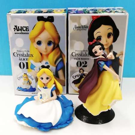 โมเดล Disney Characters Crystalux สินค้าบรรจุในกล่องทุกชิ้น ลาย Alice in the Wonderland 1ชิ้น