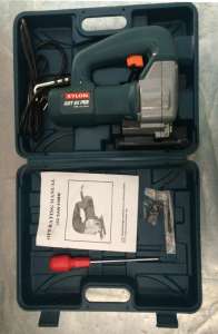 ดูภาพ เครื่องเลื่อยจิ๊กซอว์ไฟฟ้า Jig Saw ยี่ห้อ XYLON รุ่น GST85PBE เพิ่มเติม เครื่องเลื่อยจิ๊กซอว์ไฟฟ้า Jig Saw ยี่ห้อ XYLON รุ่น GST85PBE
