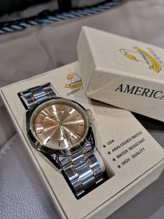 amrerica eagle แบรนด์แท้ 100%  พร้อมกล่องแบรนด์อย่างดี