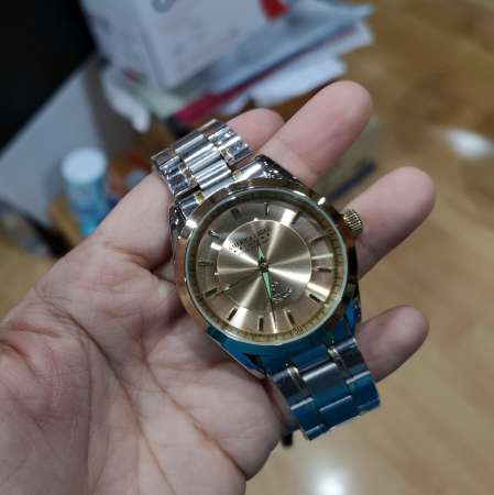 amrerica eagle แบรนด์แท้ 100%  พร้อมกล่องแบรนด์อย่างดี