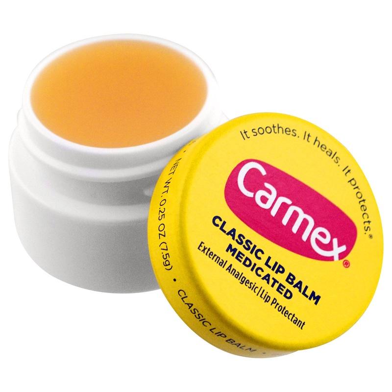 Carmex, Classic Lip Balm, Medicated 0.25 oz (7.5 g)