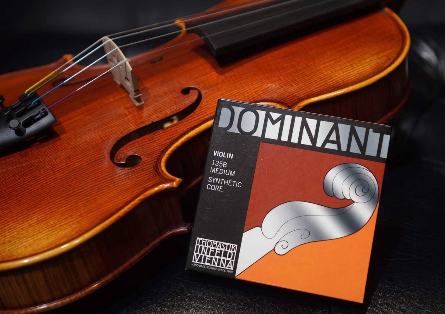 ชุดสายไวโอลิน Thomastik Dominant Violin String 135B Set ผลิตในออสเตรีย
