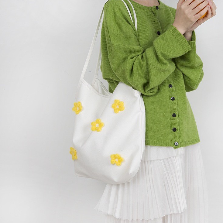 ลดราคา พร้อมส่งค่า!! กระเป๋าผ้าดอกไม้ Flowers tote bag T032