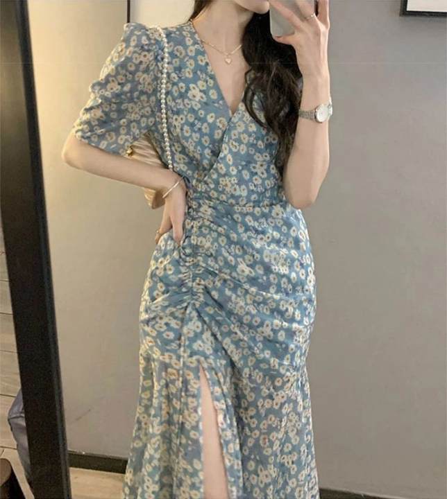 JH9465 ชุดเดรสลายดอกเดซี่ คอวีกระโปรงผ่าหน้า มีสม็อกด้านข้างโชว์สัดส่วน ใส่ออกงานดูเรียบหรูสุดๆ เนื้อผ้าดี – No Brand – 2790759589_TH-10158597447 >>> 🇹🇭 Top1Thailand 🛒 >>> lazada.co.th 🇹🇭 🇹🇭 🇹🇭🛒🛍🛒