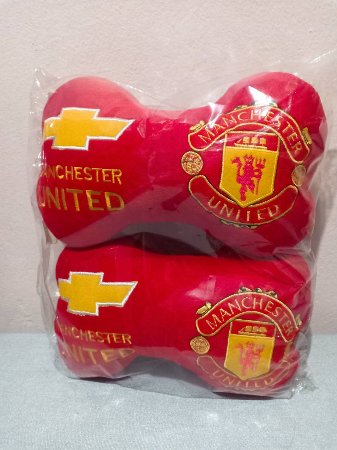 หมอนรองคอในรถยนต์แมนยู Man U หมอนรองคอรถยนต์ แพ็คคู่ 2 ชิ้น หมอนรองคอ neck rest cushion ลิเวอร์พูล หงส์แดง Man U  แมนยู ฟุตบอล Manchester United