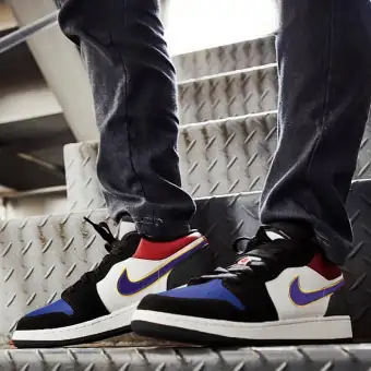 black toe jordan 1 low