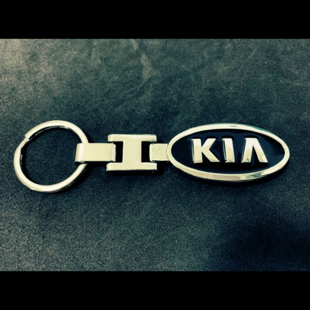 Best saller พวงกุญแจโลโก้รถยนต์ (KIA) METAL KEYCHAIN แป้นเหยียบกันลื่น logo logoรถ โลโก้รถ ดุมล้อ BENZ