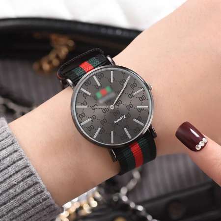 YBC CLASSIC นาฬิกาข้อมือควอตซ์ผ้าใบเคสที่คาดโลหะผสมนาฬิกาลำลอง YBC CLASSIC นาฬิกาข้อมือควอตซ์ผ้าใบเคสที่คาดโลหะผสมนาฬิกาลำลอง