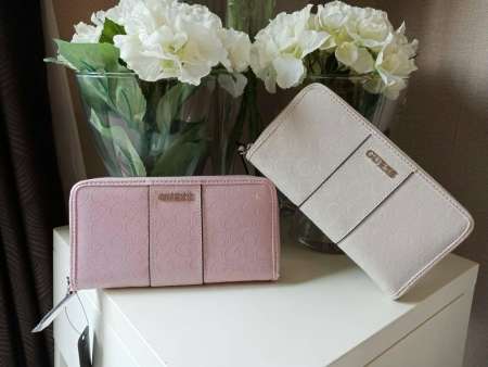 NEW UPDATE♡♡ Guess leather wallet กระเป๋าสตางค์ใบยาวซิปรอบ