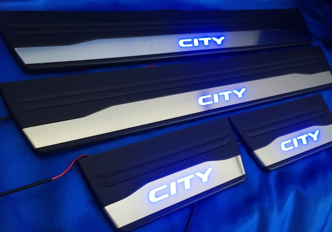 คิ้วบันได LED (กาบบันไดมีไฟ) CIty'13 - '19 งานทรงศูนย์