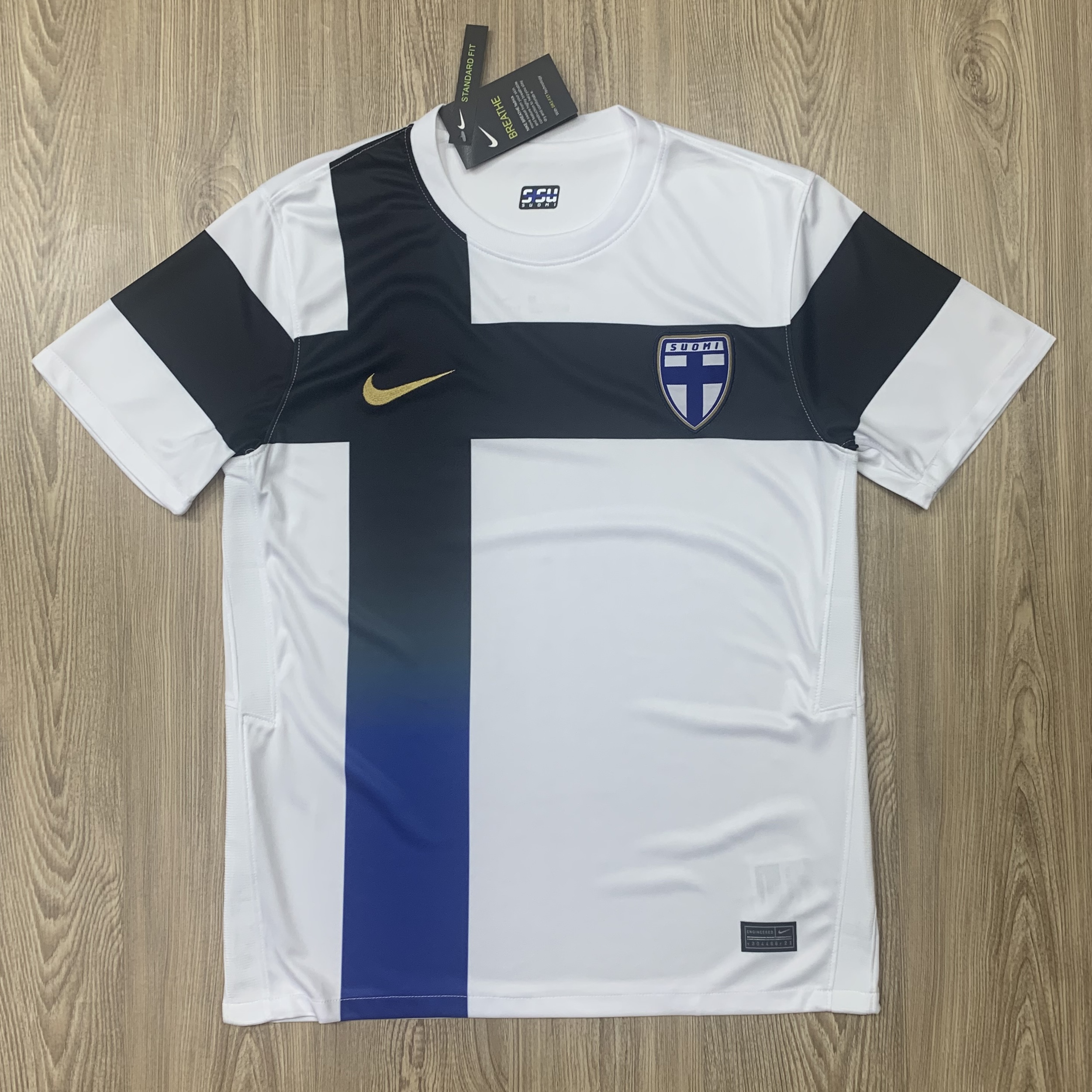 ใหม่!! Finland 20/21 SUOMI 20/21 FOOTBALL SHIRT SOCCER JERSEY เสื้อบอล เสื้อฟุตบอลชาย เสื้อกีฬาชาย เสื้อทีมฟินแลนด์ ซูโมิ ฤดูกาล 20/21 เกรด AAA