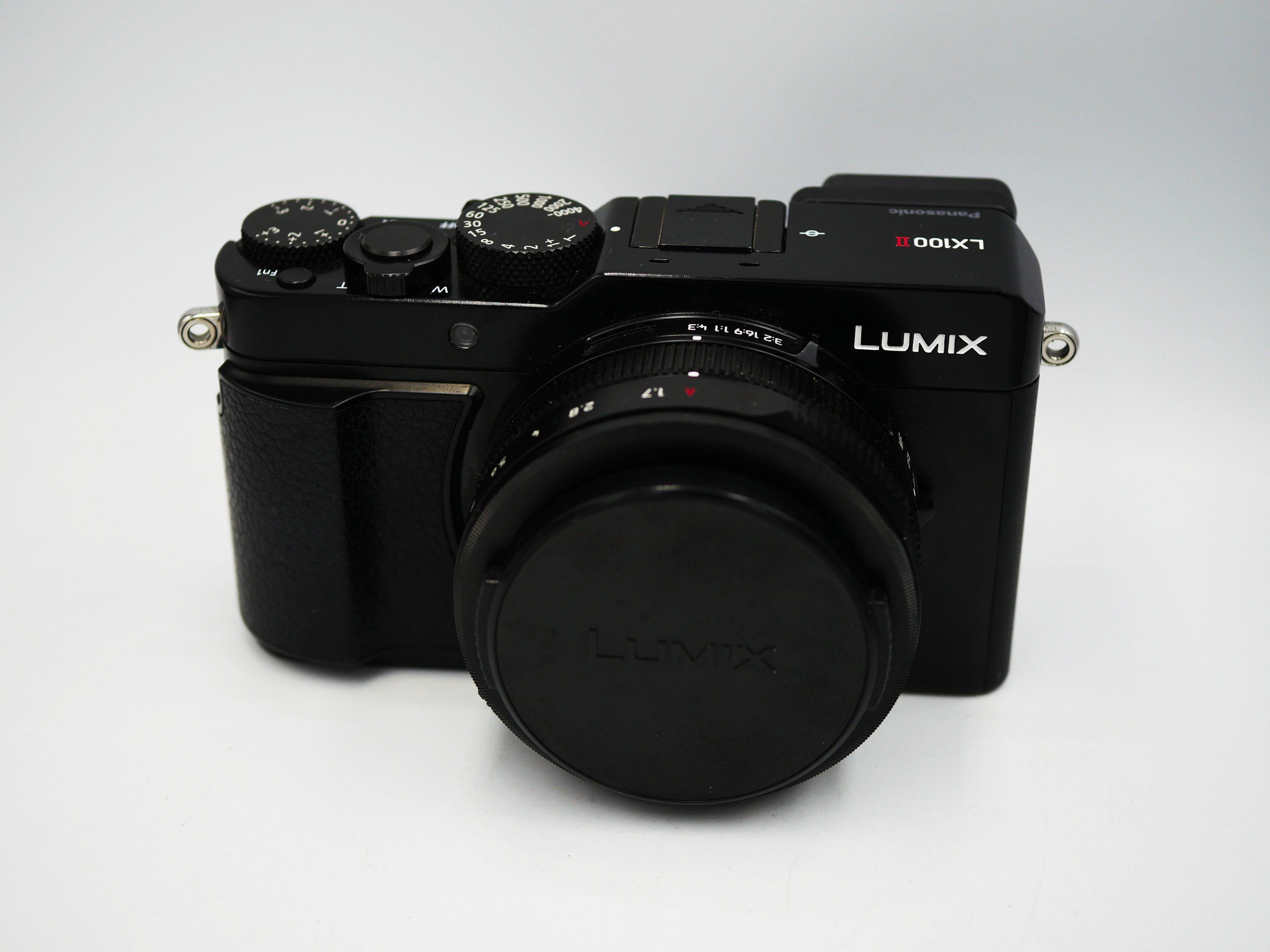 Panasonic LX100 II Lumix DCLX100M2 17MP WiFi LEICA F1.72.8 4K Video