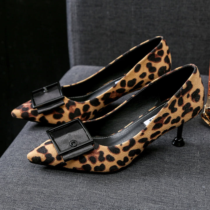 animal print mid heel shoes