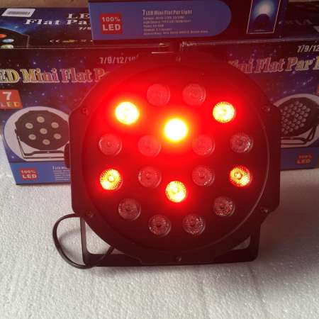 ไฟพาร์ LED 18 RGB พลาสติก