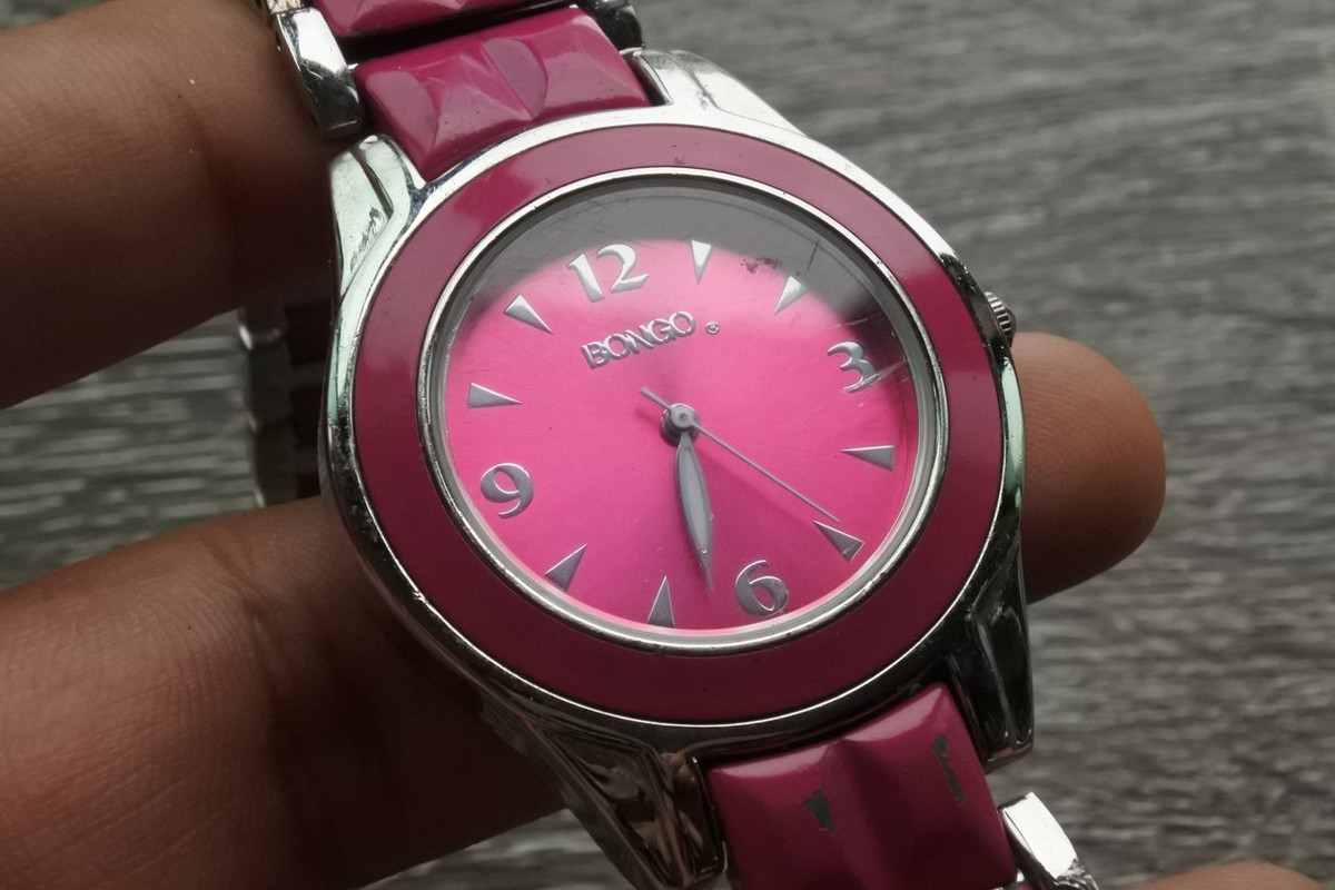 นาฬิกา Fashion มือสองญี่ปุ่น BONGO ระบบ Quartz ผู้หญิง ทรงกลม กรอบ