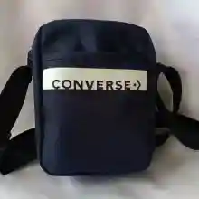 ภาพขนาดย่อของภาพหน้าปกสินค้าconverse all star กระเป๋าสะพายข้าง Converse Revol Mini Bag กระเป๋าสะพายข้าง รุ่นสุดฮิต จากร้าน wwwee บน Lazada