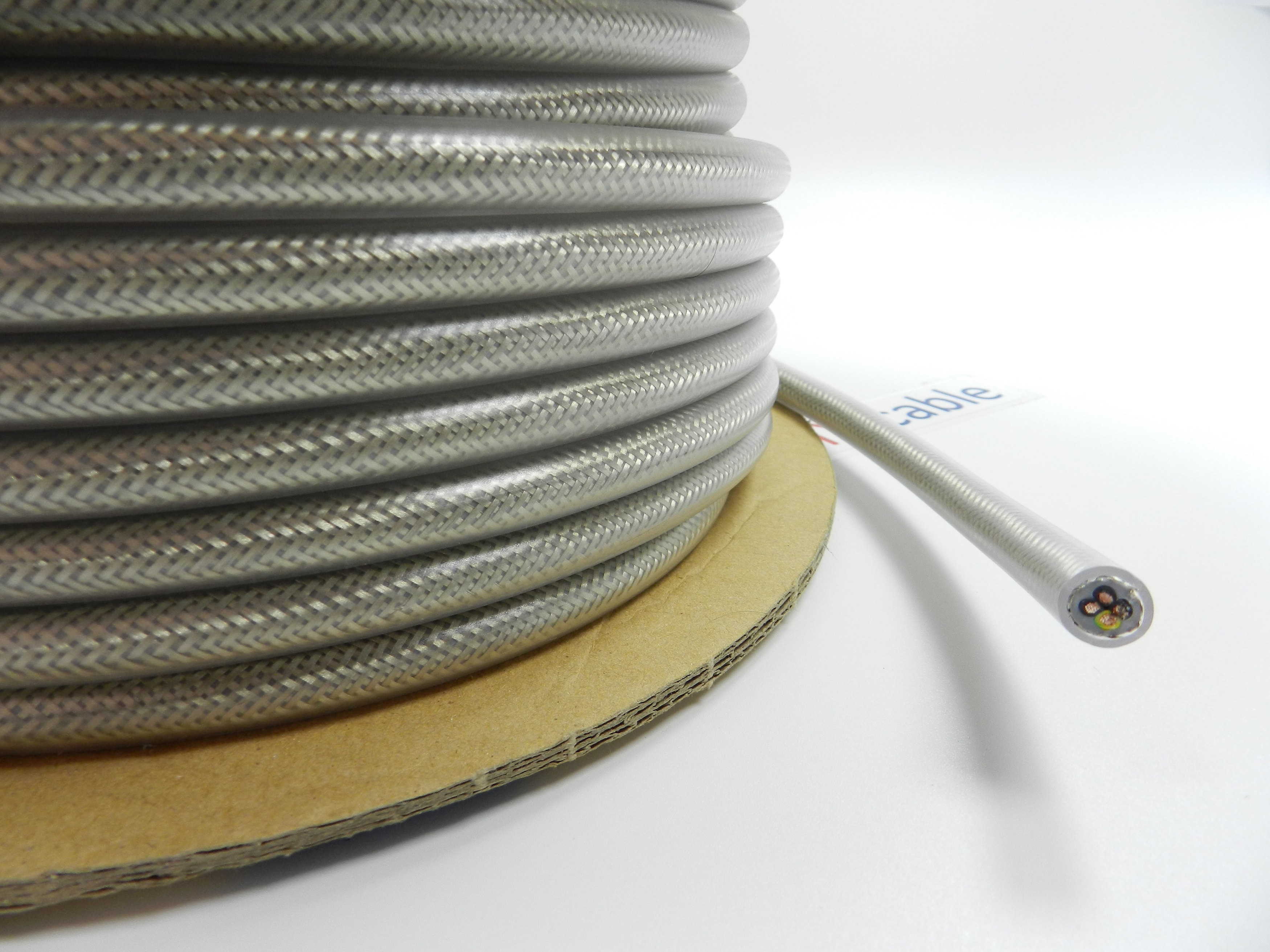 สายไฟเยอรมันรุ่นท็อปมีชีลด์ ฉนวนใส Helukabel YCYJZ 4G1.5 Top series