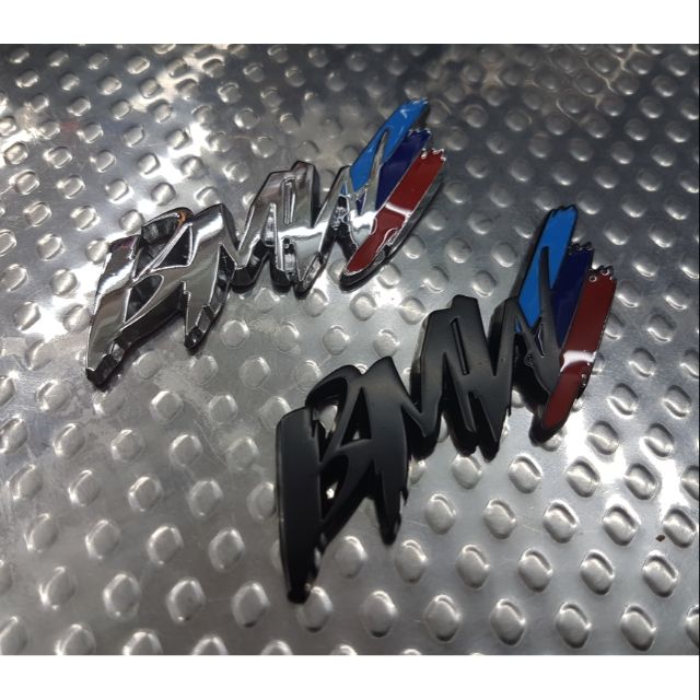 Best saller BMW/// LOGO 3D โลโก้ แป้นเหยียบกันลื่น logo logoรถ โลโก้รถ ดุมล้อ BENZ