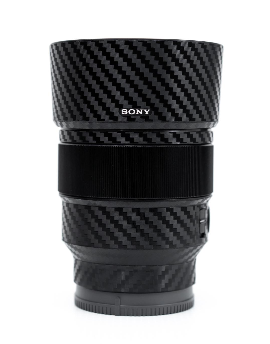 สติ๊กเกอร์ ฟิล์มกันรอยเลนส์ Sony FE 85mm F1.8 ลาย Carbon Fiber ( Protective Lens Film for SEL85F18 )