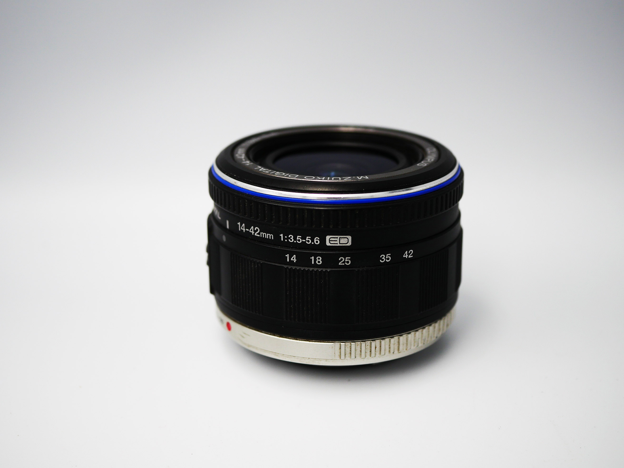 Olympus M.Zuiko Digital 14-42mm f3.5-5.6 ED Black Lens, 28-84mm eq