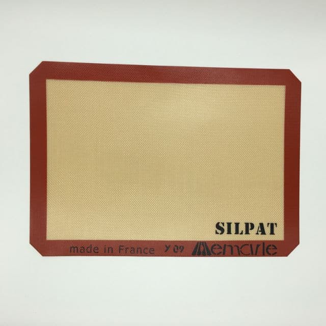 โปรโมชั่น แผ่นรองอบ SILPAT Made in France มี 2 ขนาด อย่างดี ราคาถูก