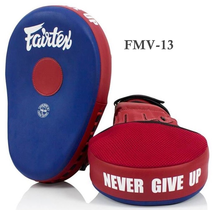 Fairtex focus mitts FMV-13 Blue-Red  for Training Muay Thai MMA K1 เป้ามือแฟร์แท็กซ์ น้ำเงิน-สีแดง สำหรับเทรนเนอร์ ในการฝึกซ้อมนักมวย