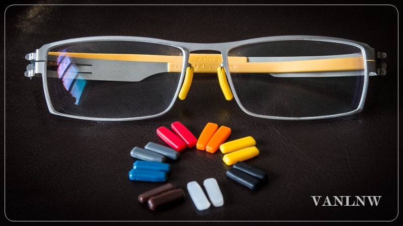 แป้นจมูกแว่นตา ic แป้นรองจมูกแว่นตา แป้นจมูกแว่นตาแบบเสียบ ขนาด 14 x 5 mm (1 คู่ ) แป้นจมูกแว่น ซิลิโคนแท้คุณภาพสูง นุ่มใส่สบาย ไม่กดดั้ง