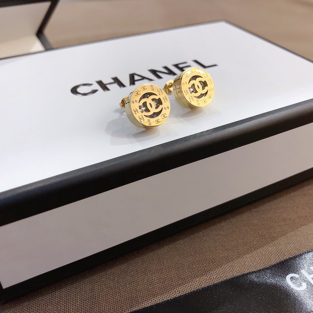 Fashion Double CC Earring Titanium Steel Letter Logo Double CC Ear Hoop Stud Earrings Women's