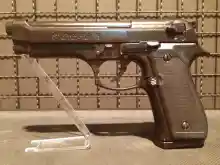 ภาพขนาดย่อของสินค้าBlank แบลงค์กัน M92 fs ปืนสุดคลาสสิคยุค 90 หรือที่เรียกขานกันว่า ปืนพระเอก ต้นตำรับจากอิตาลี สีรมดำด้าน สวย ดุ ดิบ คลาสสิค Made in Italy