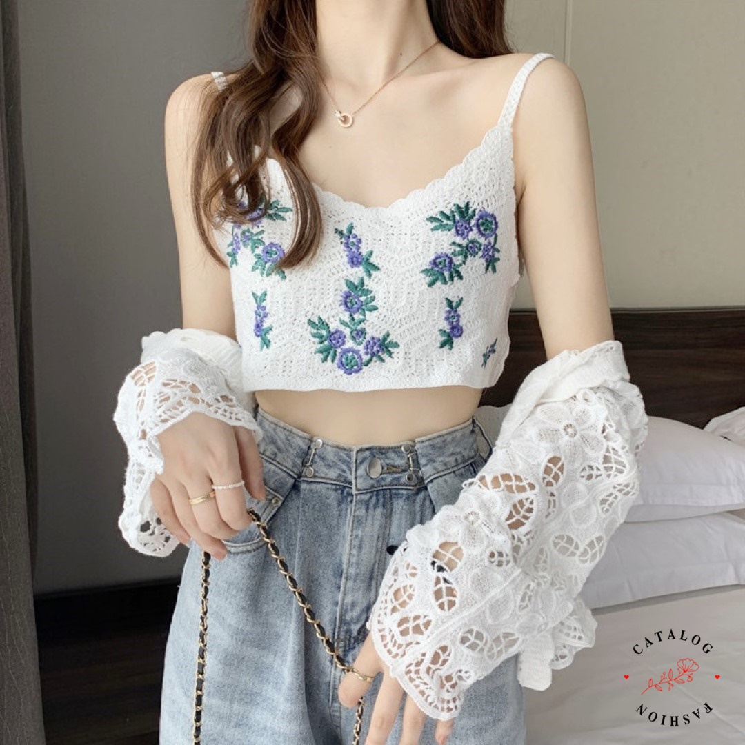 ꕥCatalog Fashionꕥ เสื้อครอปไหมพรมถักสายเดี่ยว อกถักลายดอกไม้จิ๋วๆ 4 แบบ ...