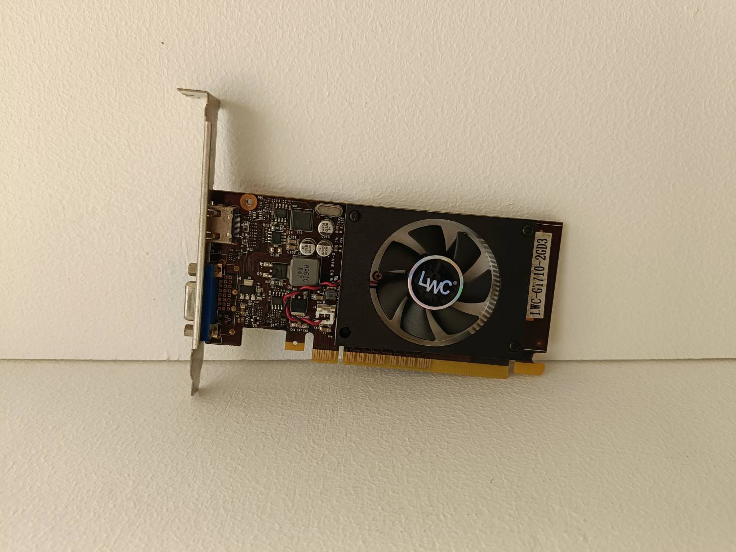 การ์ดจอ LWC Nvidia GeForce GT710 2GB DDR3 64bit สวยๆพร้อมใช้งาน ปก