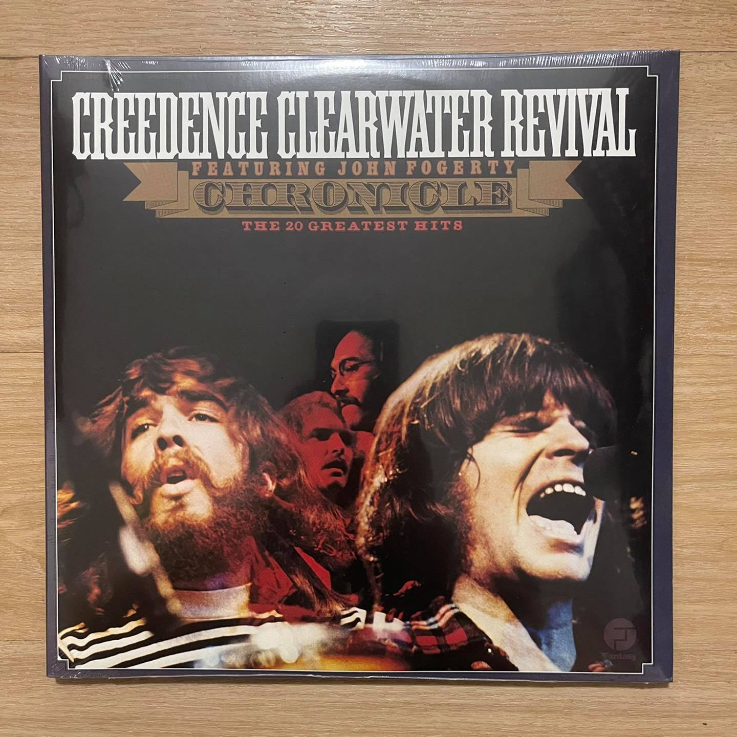 แผ่นเสียง Creedence Clearwater Revival Featuring John Fogerty ‎– Chronicle - The 20 Greatest Hits แผ่นเสียง ใหม่ ซีล
