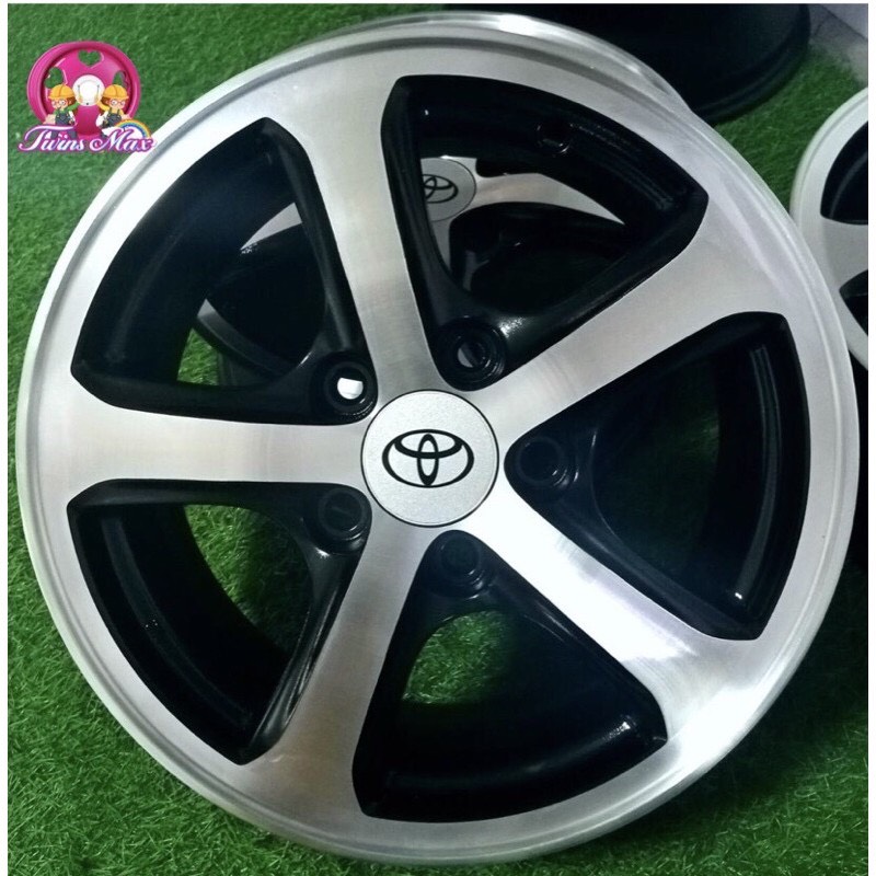 Revo ตัวเตี้ย, innova ขอบ15*6 (ใส่ยางเดิมได้เลย)​ 5รู114​ OFF45 CB64