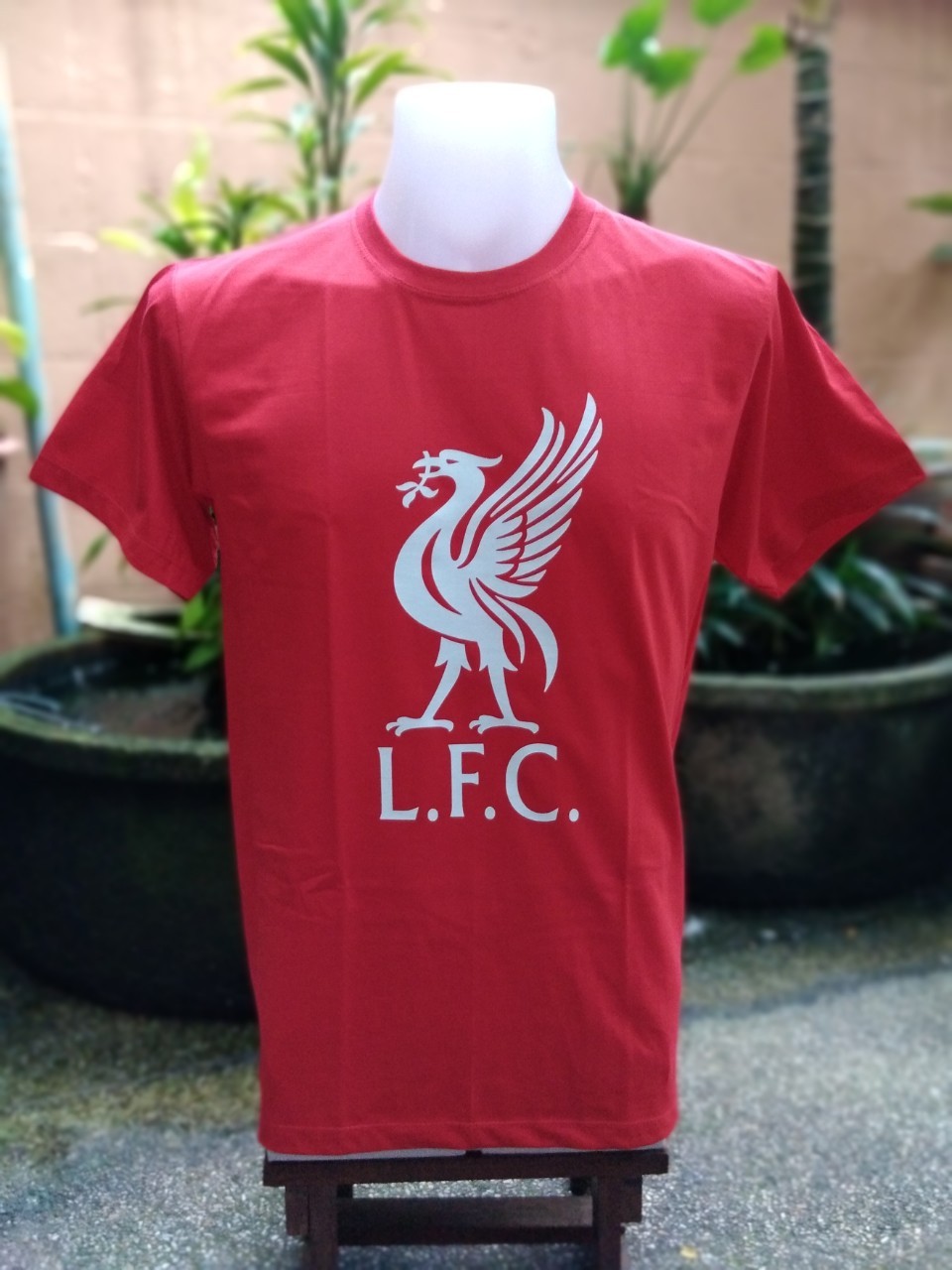 เสื้อยืด สกรีนลายแฟนคลับลิเวอร์พูล สีแดง - Liverpool - C-01