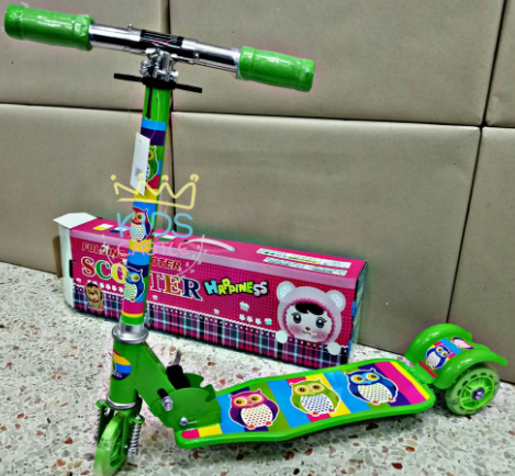 Kids castle สกู๊ตเตอร์ 3 ล้อ สำหรับเด็ก พับเก็บได้ ปรับความสูงได้ 3 ระดับมีไฟที่ล้อ Scooter 51J