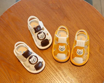 baby-F รองเท้าเด็ก ลายสิงโตแบบเดินมีเสียง พื้นสีมีแถบตัดสี นิ่มใส่สบาย #B518