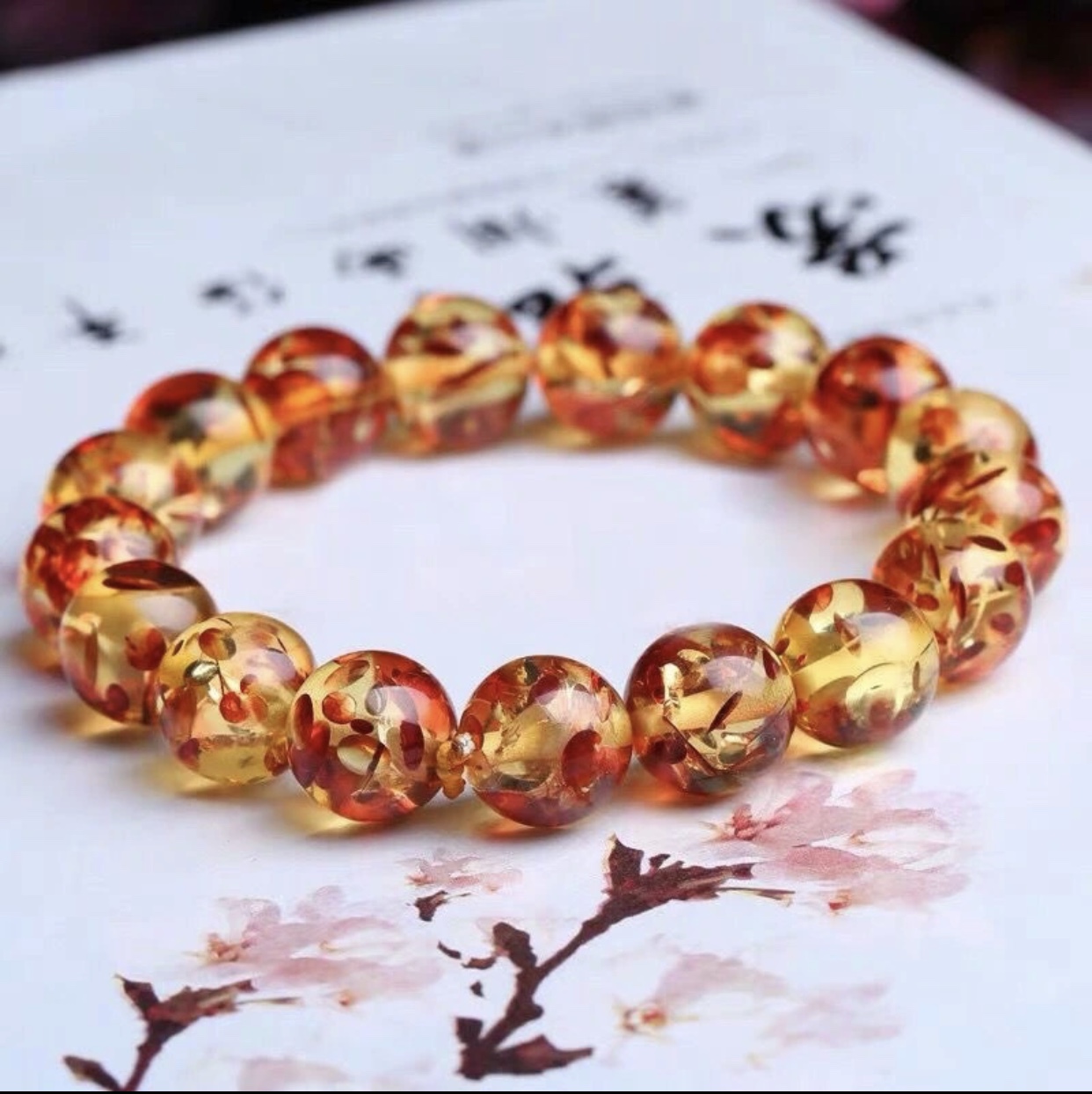 Natural amber Bracelet Amber Bracelet Explosive Flower Amber Bracelet  for Men and Women