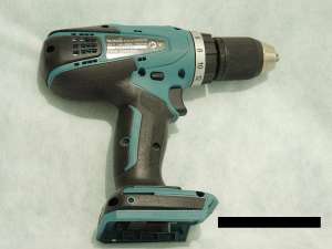 Makita เฉพาะตัวสว่านไร้สาย 18V DF457DWE