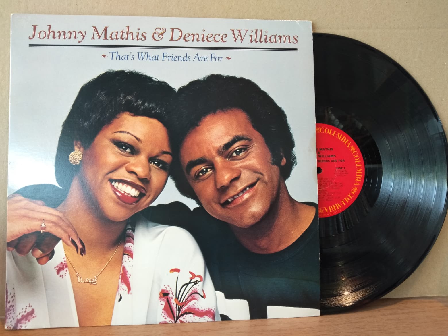 Johny Mathis & Deniece williams That's What Friends Are For  แผ่นเสียง เพลงสากล  VG/M