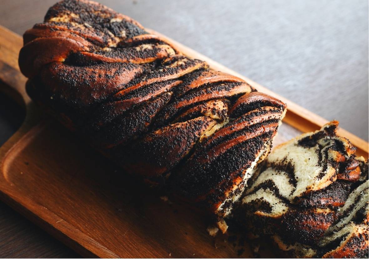 Babka Poppyseed 650 gram บับก้าผสมเม็ดป๊อปปี้ ขนาด 650 กรัม