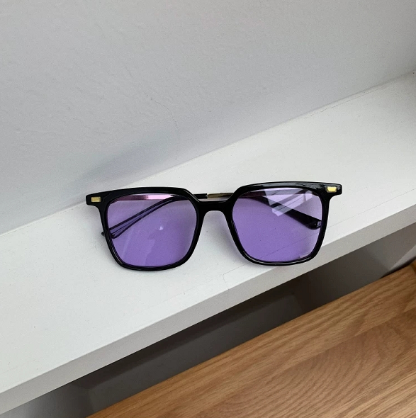แว่นตากันแดดแฟชั่นยอดนิยมแบบดาราเลนส์กันแดดกันแสง UV เลนส์ สีสันแว่นตาผู้หญิงแว่นตาผู้ชาย