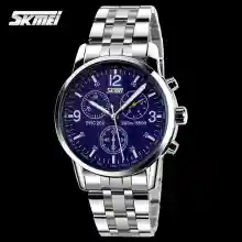 ภาพขนาดย่อของภาพหน้าปกสินค้าSKMEI 9070 มาใหม๊ใหม่ นาฬิกาหรูหรา นาฬิกากันน้ำ นาฬิกาผู้ชาย ดูสง่างาม (มีการชำระเงินเก็บเงินปลายทาง)แท้100% นาฬิกาแฟชั่น จากร้าน cadier บน Lazada