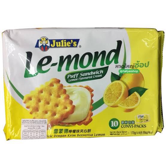 จูลี่ส์เลมอนครีมแซนด์วิซบิสกิต แครกเกอร์ รสมะนาว Julie's lemon cream  สเน็ก ของว่าง ของกินเล่น คุกกี้ ขนม นำเข้าจากประเทศมาเลเซีย
